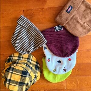Beanie bundle and one bucket hat